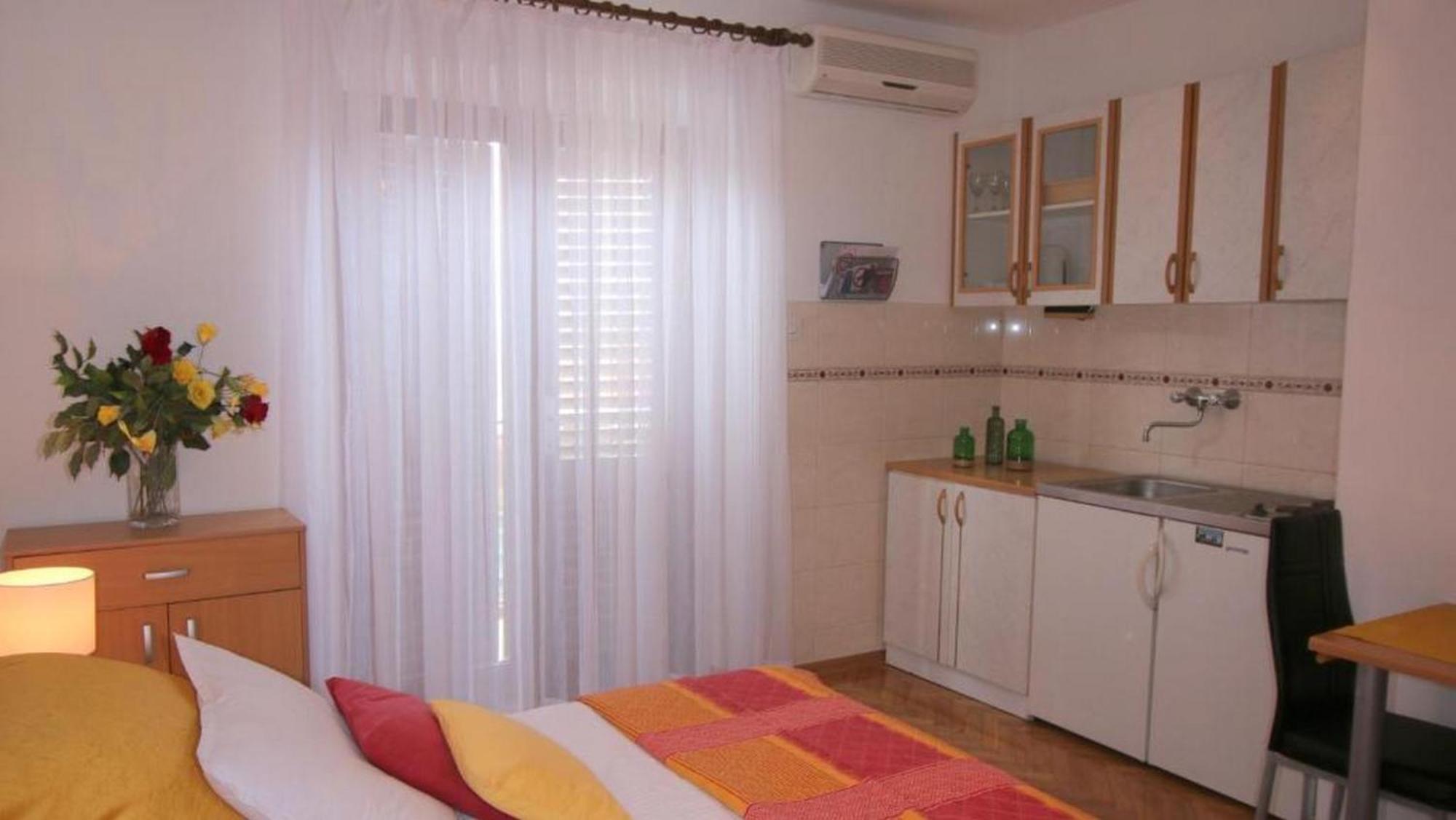 Villa Renipol Adults Only Sutivan Phòng bức ảnh